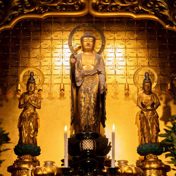 御本尊阿弥陀如来