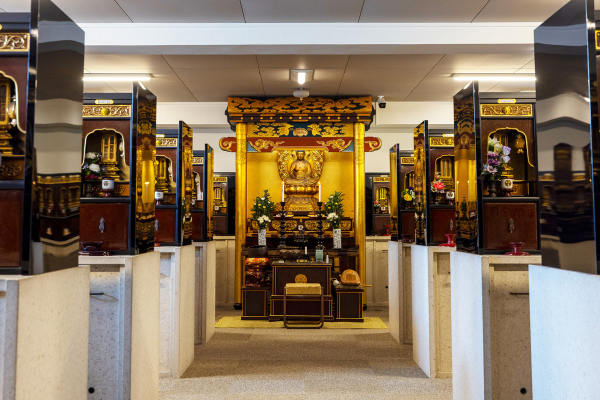 納骨堂の1つ：本堂納骨堂